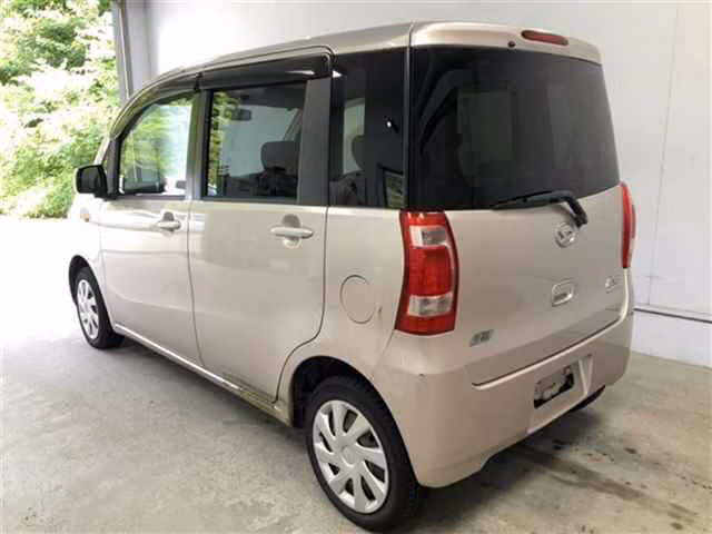 DAIHATSU TANTO EXE