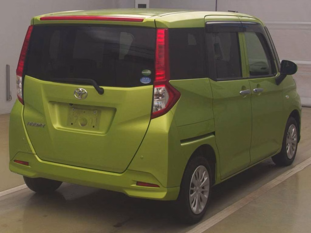 TOYOTA ROOMY