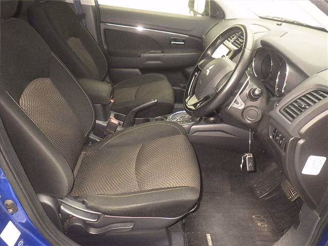 MITSUBISHI RVR