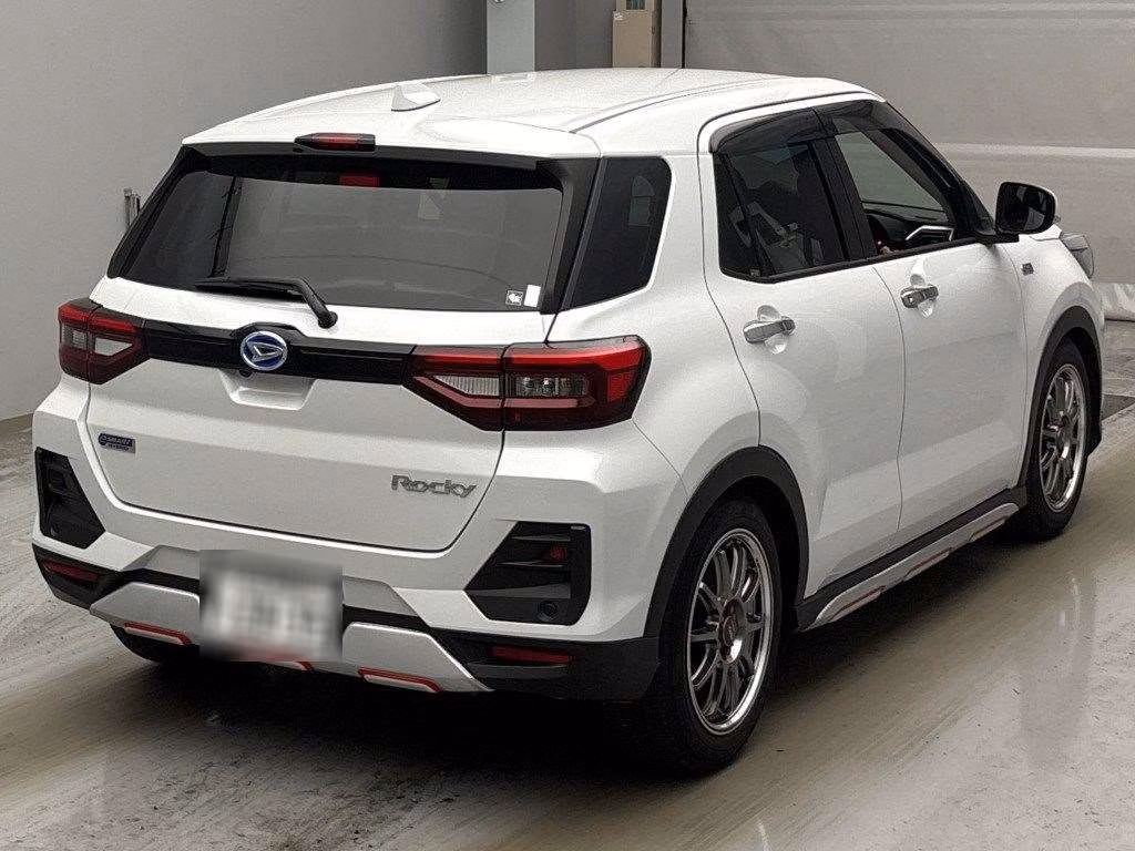 DAIHATSU ROCKY