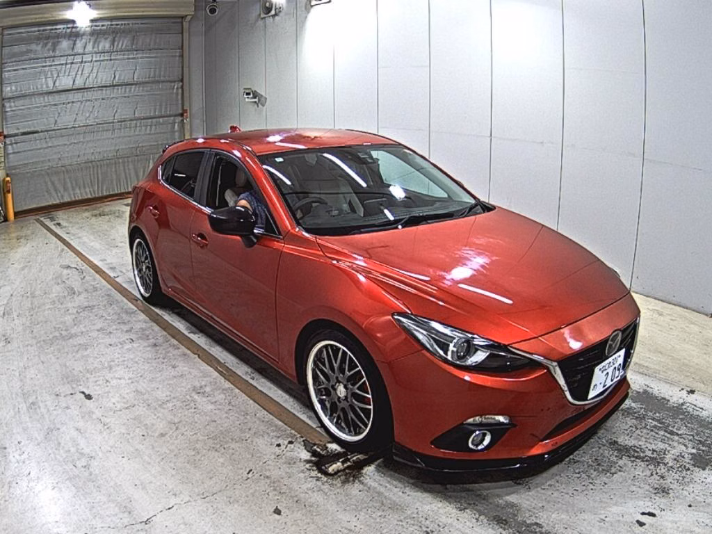 MAZDA AXELA