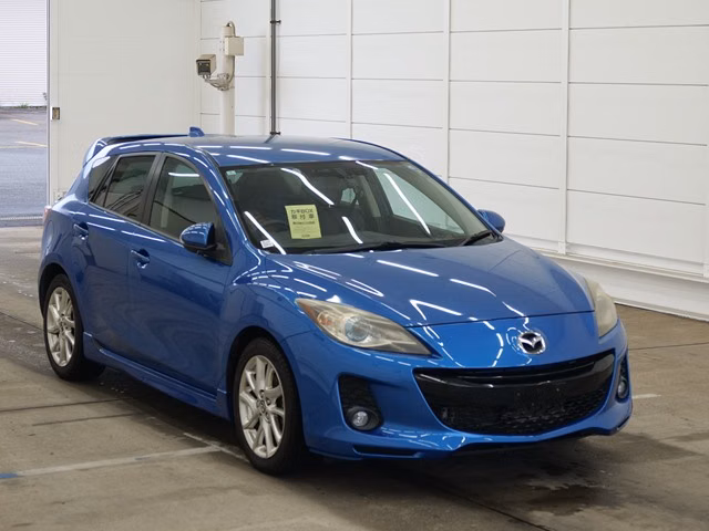 MAZDA AXELA