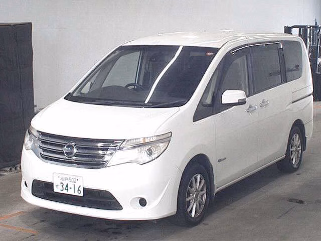 NISSAN SERENA