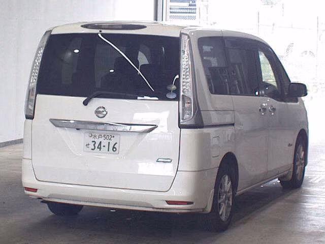 NISSAN SERENA