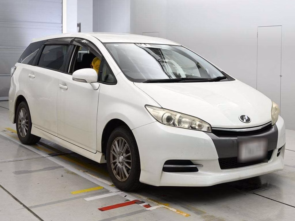 TOYOTA WISH