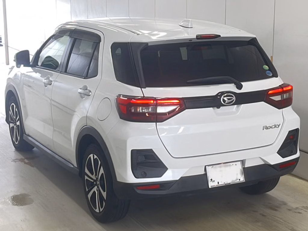 DAIHATSU ROCKY