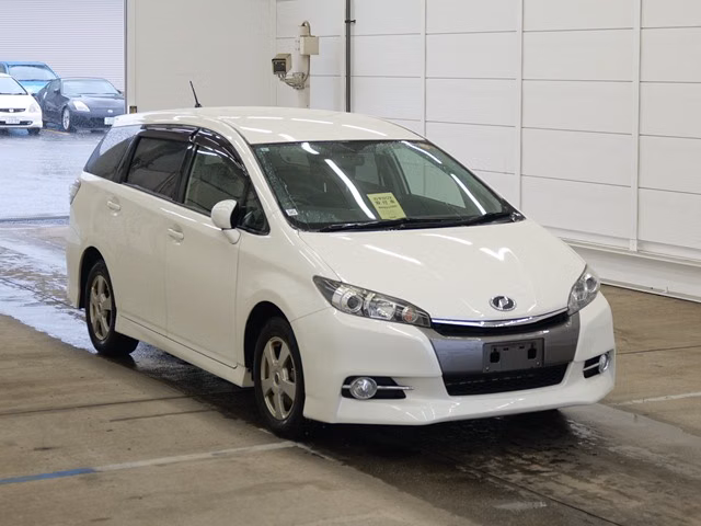 TOYOTA WISH
