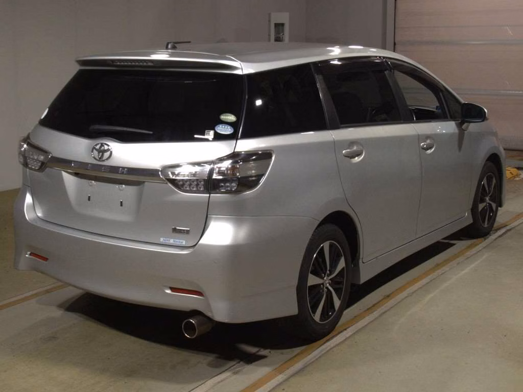 TOYOTA WISH
