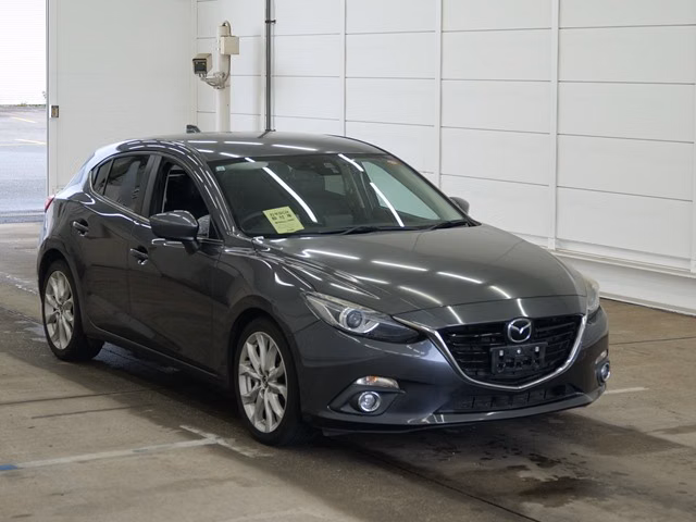 MAZDA AXELA