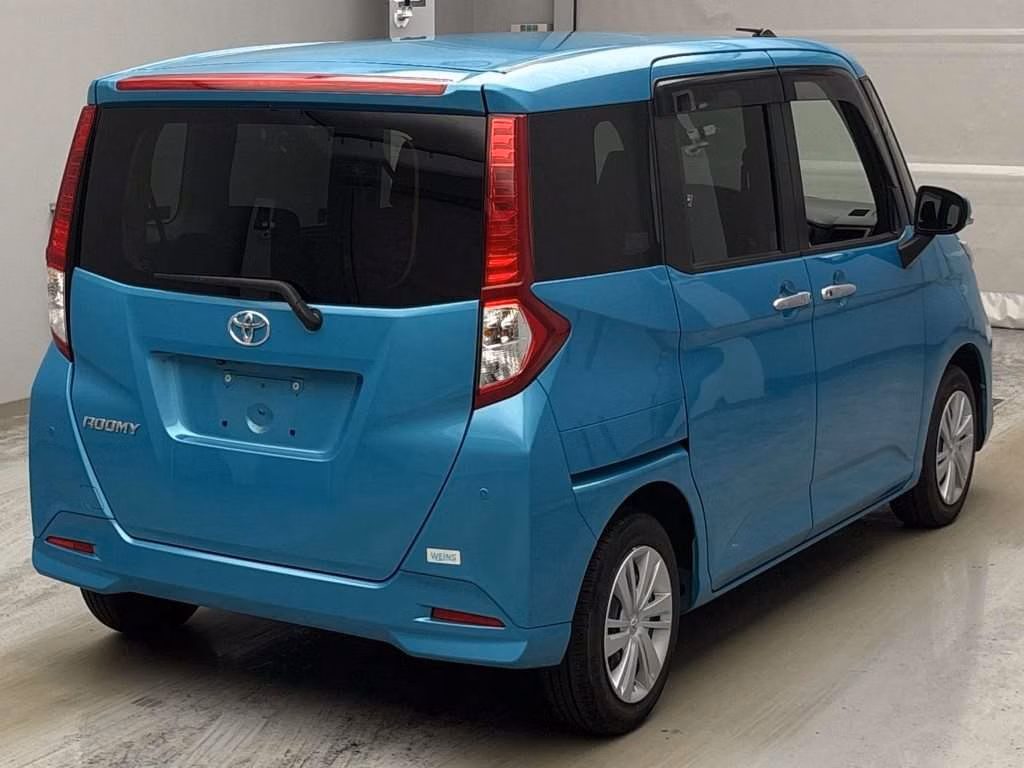 TOYOTA ROOMY