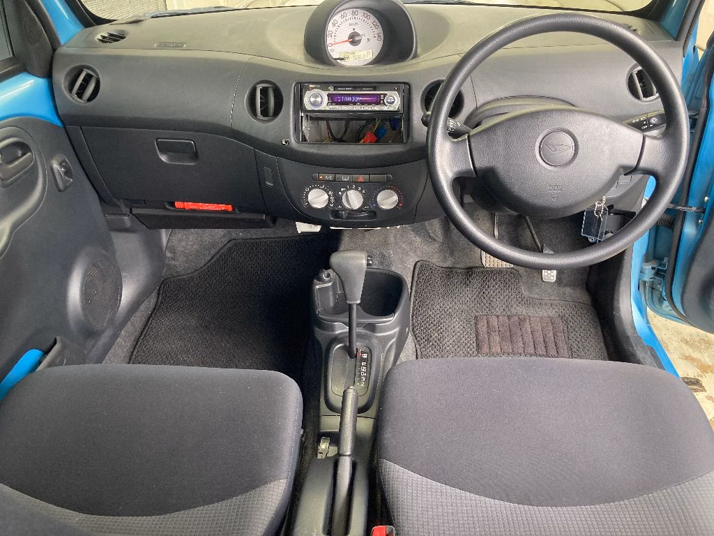 DAIHATSU ESSE