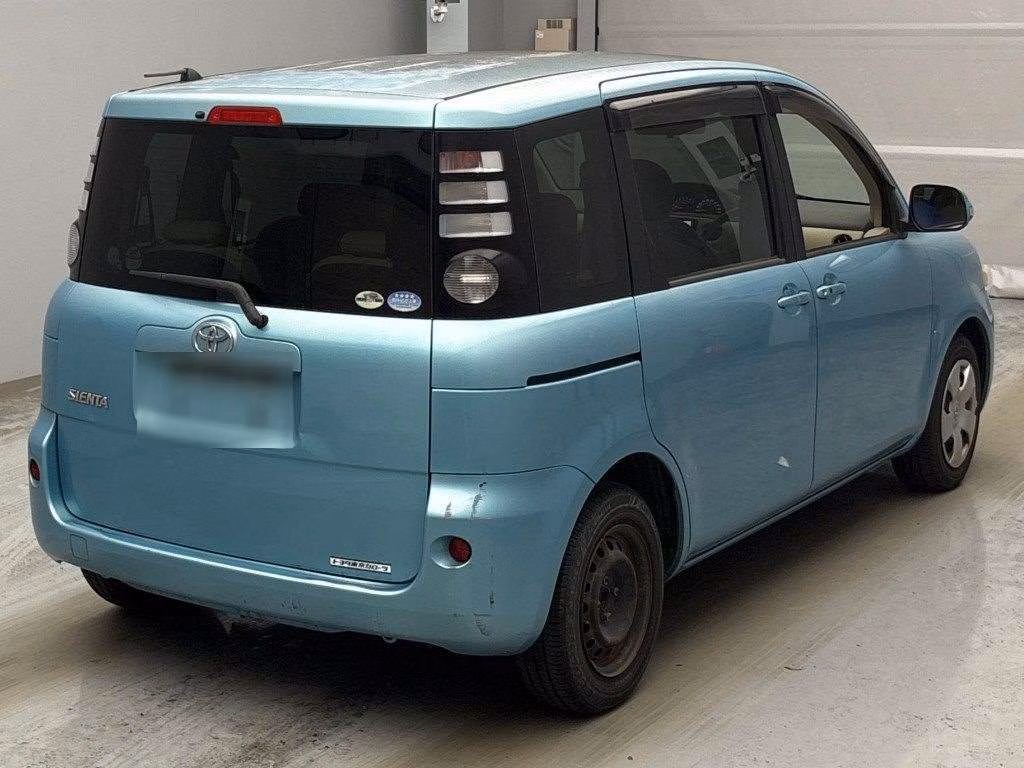 TOYOTA SIENTA