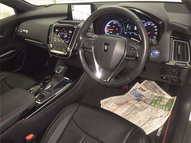 TOYOTA CROWN