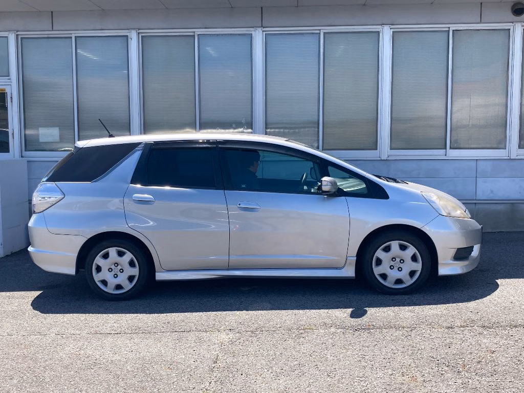 HONDA FIT SHUTTLE