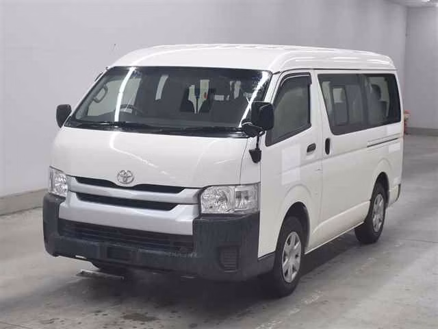 TOYOTA HIACE