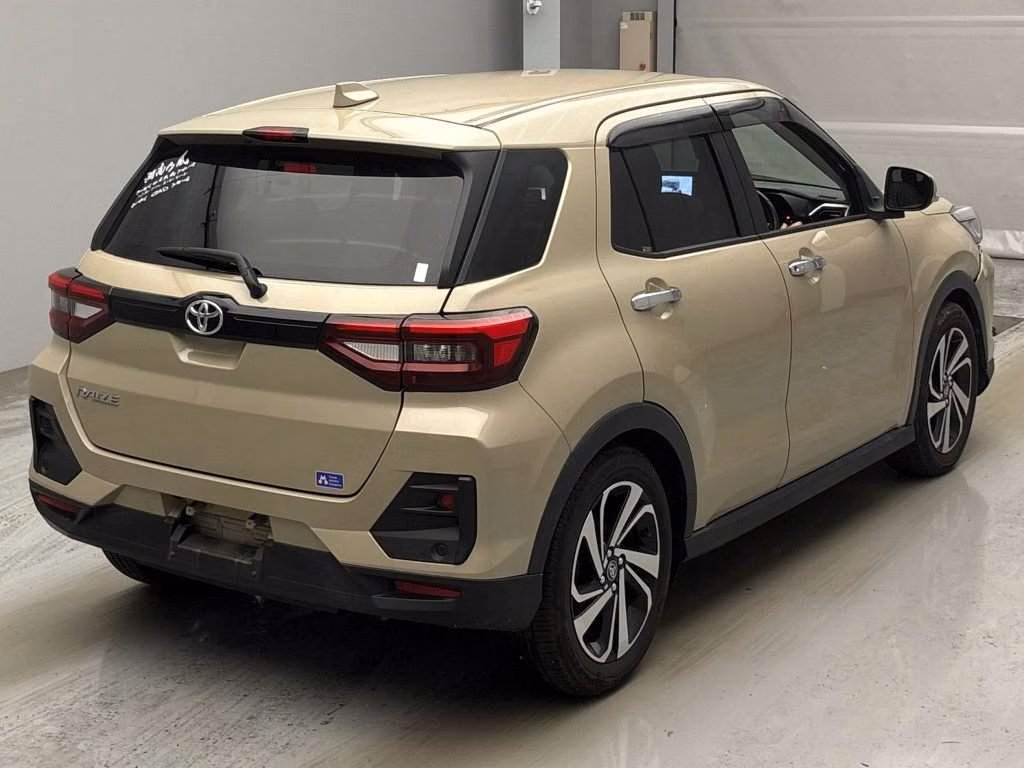TOYOTA RAIZE