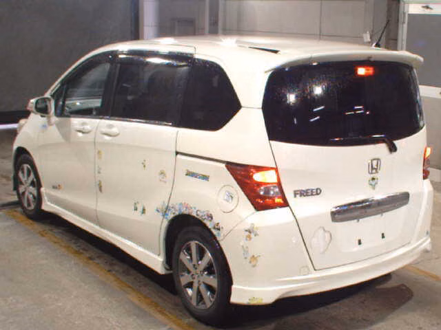 HONDA FREED
