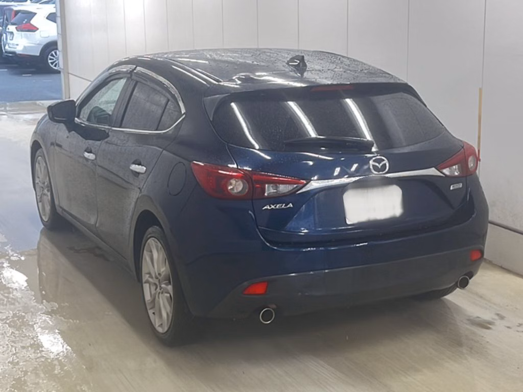 MAZDA AXELA