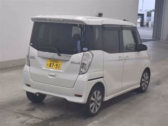 MITSUBISHI EK SPACE