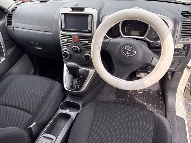 TOYOTA RUSH