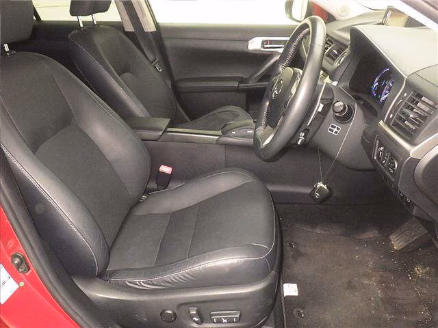 LEXUS CT200H