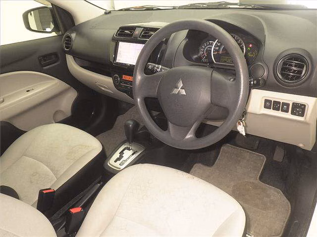 MITSUBISHI MIRAGE