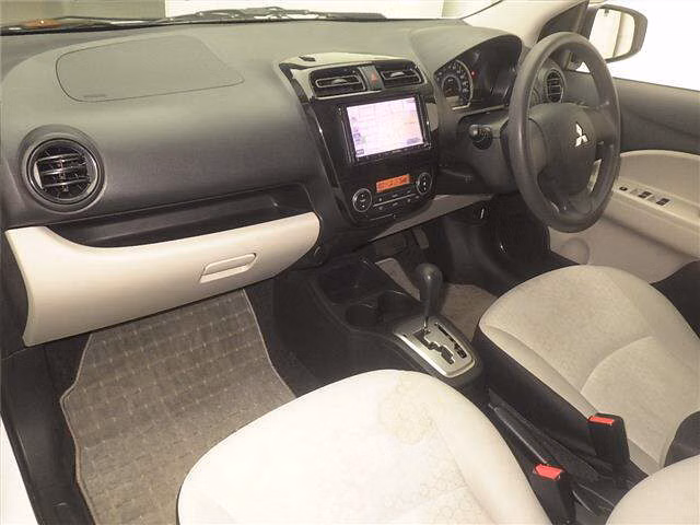 MITSUBISHI MIRAGE