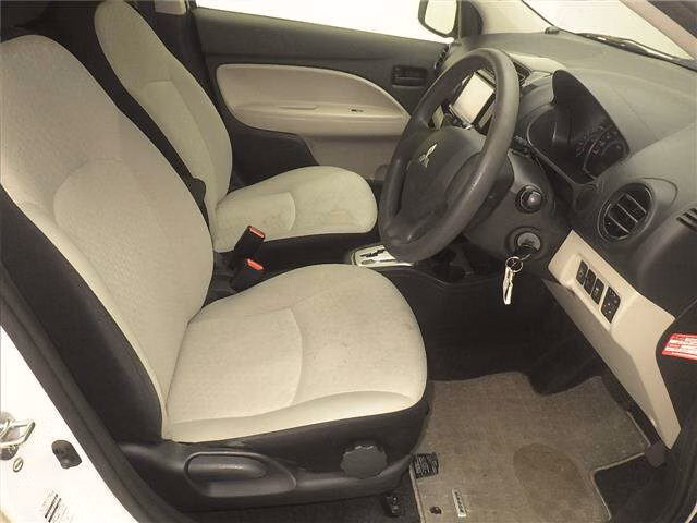 MITSUBISHI MIRAGE