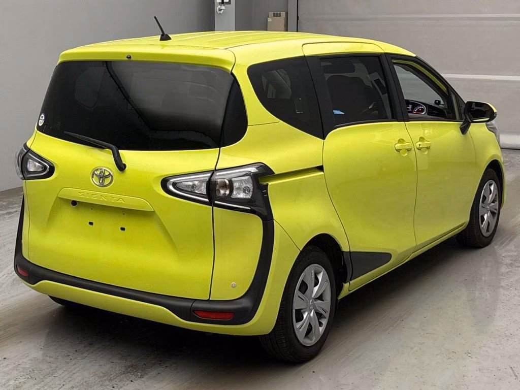 TOYOTA SIENTA