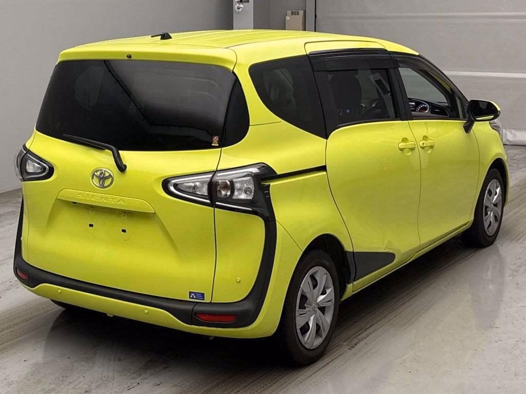 TOYOTA SIENTA