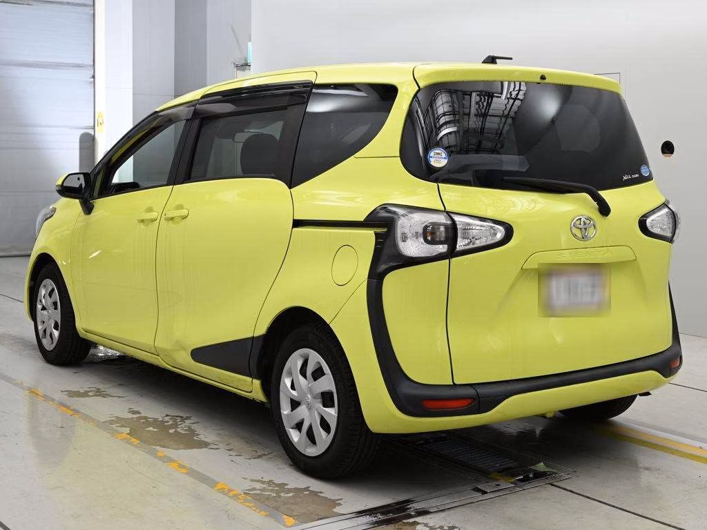 TOYOTA SIENTA