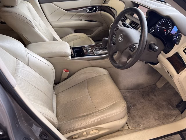 NISSAN FUGA