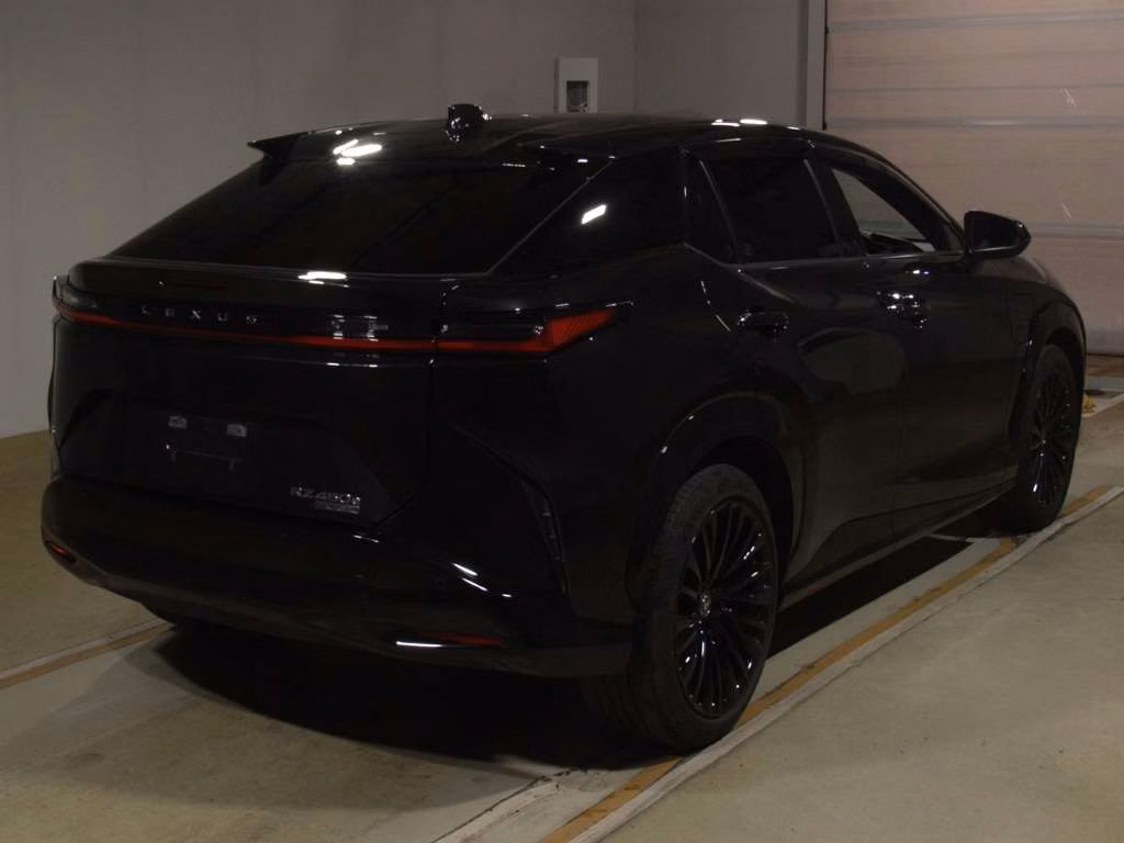 LEXUS RZ450E