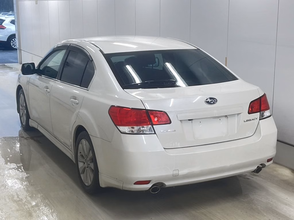 SUBARU LEGACY B4