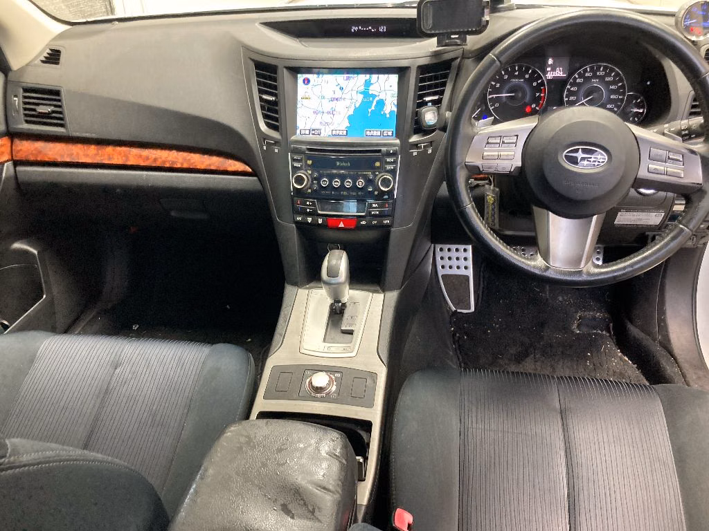 SUBARU LEGACY B4