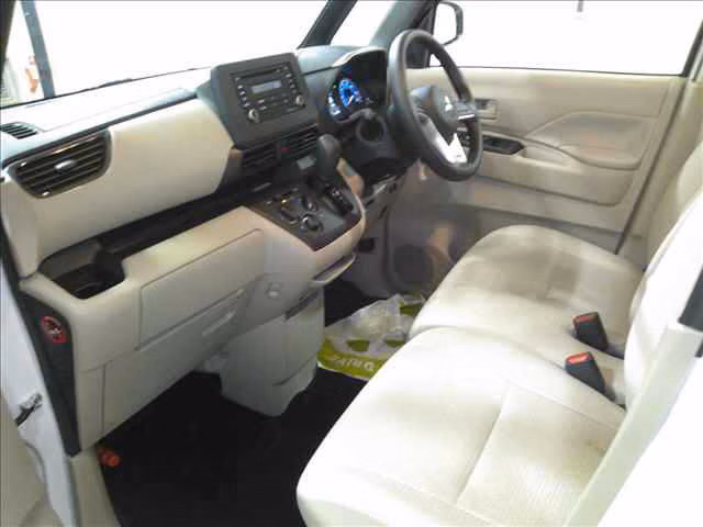 MITSUBISHI EK SPACE