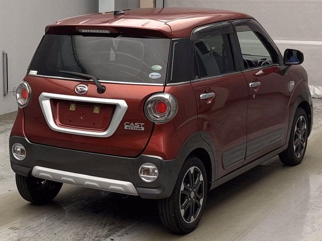 DAIHATSU CAST