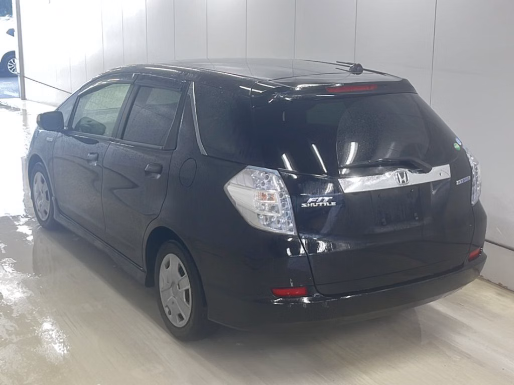 HONDA FIT SHUTTLE