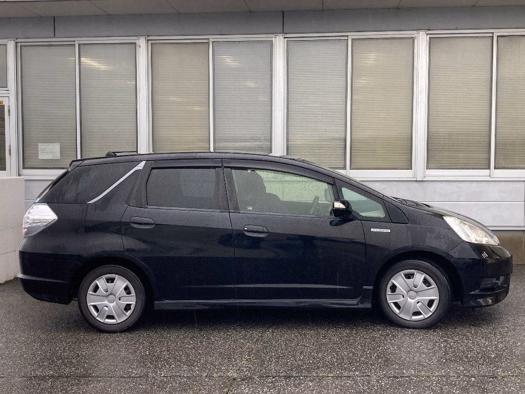 HONDA FIT SHUTTLE