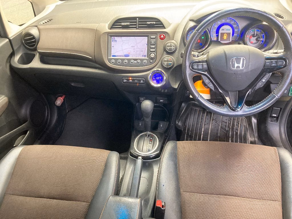 HONDA FIT SHUTTLE
