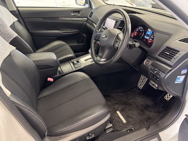 SUBARU LEGACY