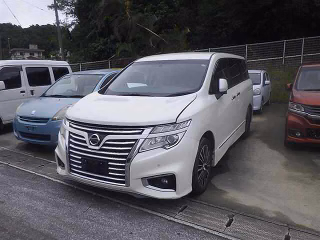 NISSAN ELGRAND