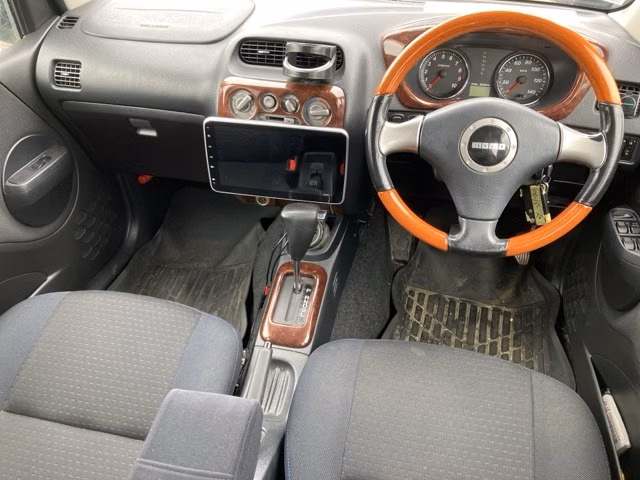DAIHATSU TERIOS KID