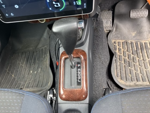 DAIHATSU TERIOS KID