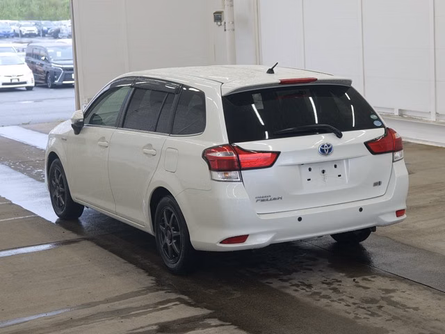 TOYOTA COROLLA FIELDER