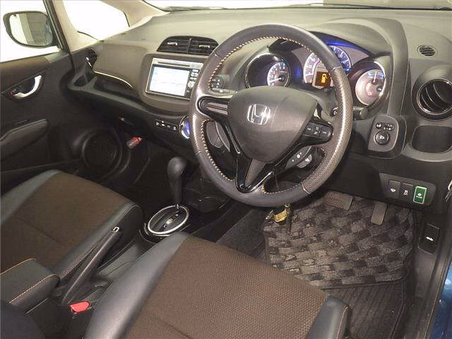 HONDA FIT SHUTTLE