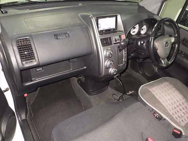 HONDA MOBILIO SPIKE