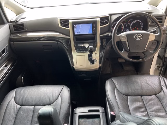 TOYOTA ALPHARD