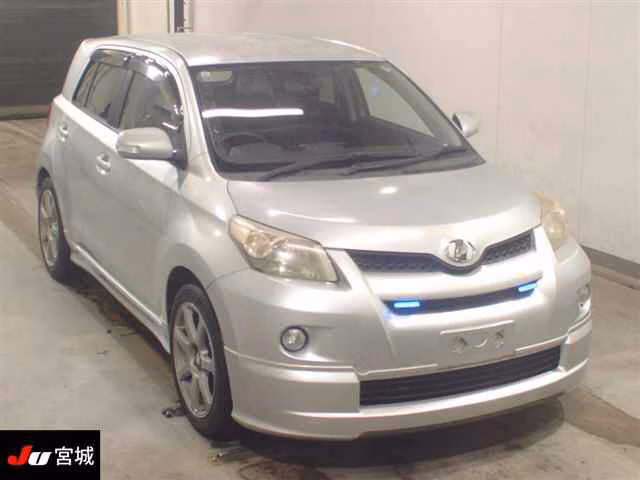 TOYOTA IST