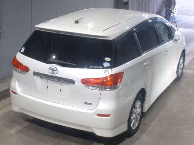 TOYOTA WISH
